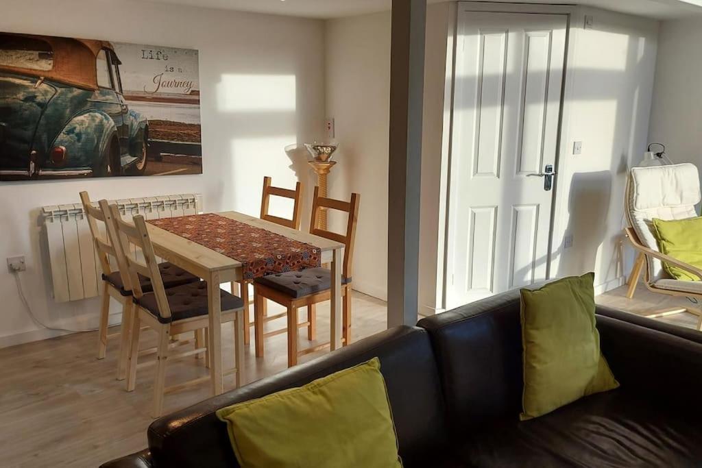 Orchard Nook - Sleeps 4, 2 Bedrooms Kendal Buitenkant foto