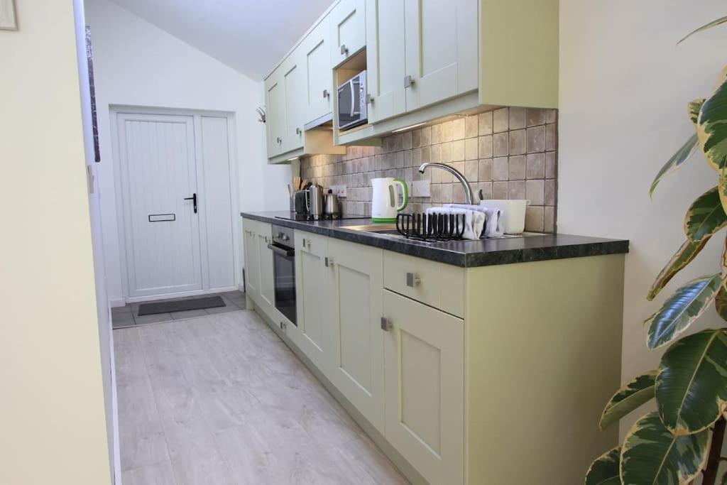 Orchard Nook - Sleeps 4, 2 Bedrooms Kendal Buitenkant foto
